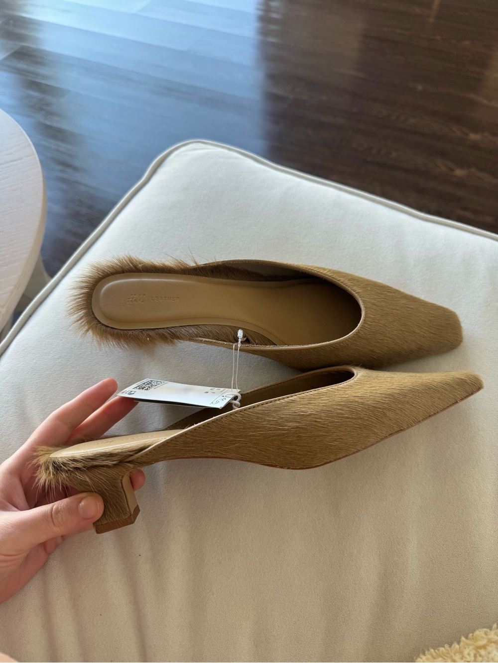 NWT H&M Premium Selection Haircalf Leather Mules Beige Size US 9